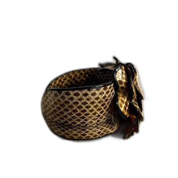 Vintage Python Snakeskin Cuff Braceelet with Rosette - Picture 4 of 5